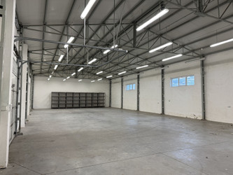 Magazyn warmińsko-mazurskie
Olsztyn
Pojezierze Do wynajęcia 8360 PLN 400 m2 