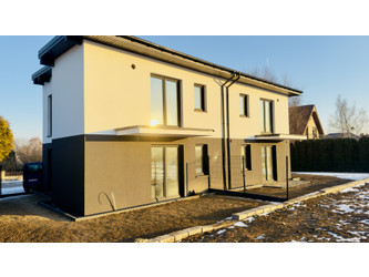 Mieszkanie śląskie
tarnogórski
Tarnowskie Góry Na sprzedaż 299 000 PLN 36,83 m2 