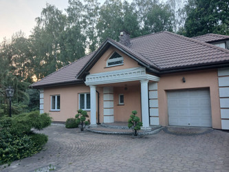 Dom mazowieckie
grodziski
Grodzisk Mazowiecki
Władków Na sprzedaż 1 599 000 PLN 191 m2 