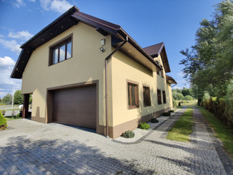 Dom mazowieckie
miński
Dębe Wielkie
Kobierne Na sprzedaż 1 360 000 PLN 341 m2 