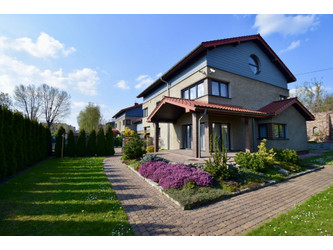 Dom śląskie
Gliwice
Zatorze Na sprzedaż 5 100 000 PLN 454 m2 