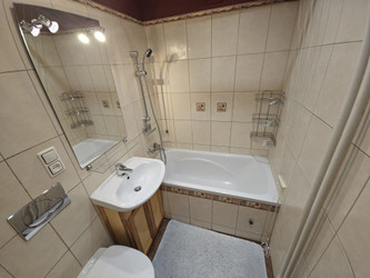 Mieszkanie dolnośląskie
Wrocław
Krzyki Do wynajęcia 2000 PLN 30 m2 