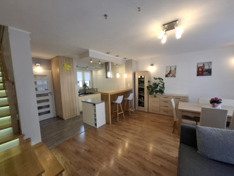 Dom mazowieckie
grodziski
Grodzisk Mazowiecki
Grodzisk Mazowiecki Na sprzedaż 1 059 000 PLN 92 m2 