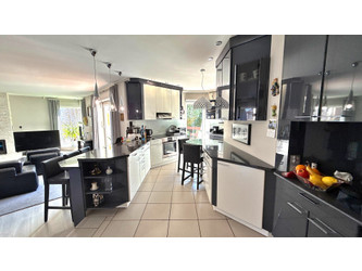 Dom pomorskie
Gdynia
Wielki Kack Na sprzedaż 2 390 000 PLN 262,6 m2 