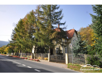 Komercyjne dolnośląskie
lubański
Świeradów-Zdrój Na sprzedaż 3 400 000 PLN 890 m2 