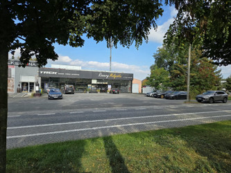 Lokal wielkopolskie
Poznań
Krzyżowniki-Smochowice
Smochowice Do wynajęcia 20 000 PLN 396 m2 