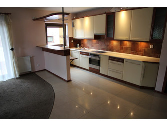 Mieszkanie małopolskie
Kraków Do wynajęcia 2100 PLN 38 m2 