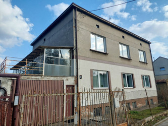 Dom śląskie
Częstochowa
Podjasnogórska Na sprzedaż 420 000 PLN 105 m2 