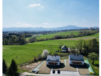 Mieszkanie śląskie
żywiecki
Łodygowice
Pietrzykowice Na sprzedaż 550 000 PLN 110 m2 