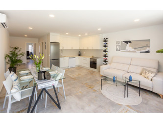 Mieszkanie Wyspy Kanaryjskie
Teneryfa
Santa Cruz de Tenerife Na sprzedaż 1 018 200 PLN 70 m2 