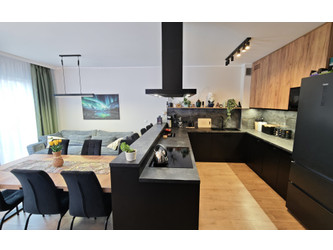 Dom pomorskie
Gdynia
Chwarzno-Wiczlino Na sprzedaż 1 750 000 PLN 180 m2 