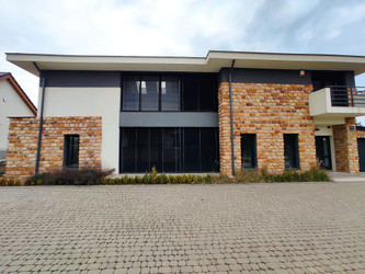 Dom wielkopolskie
Poznań
Umultowo Na sprzedaż 7 700 000 PLN 550 m2 