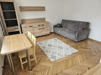 Mieszkanie mazowieckie
Warszawa
Śródmieście Do wynajęcia 2600 PLN 23 m2 